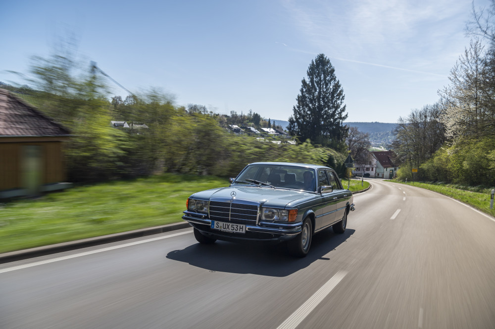 Mercedes-Benz 450 SEL 6.9